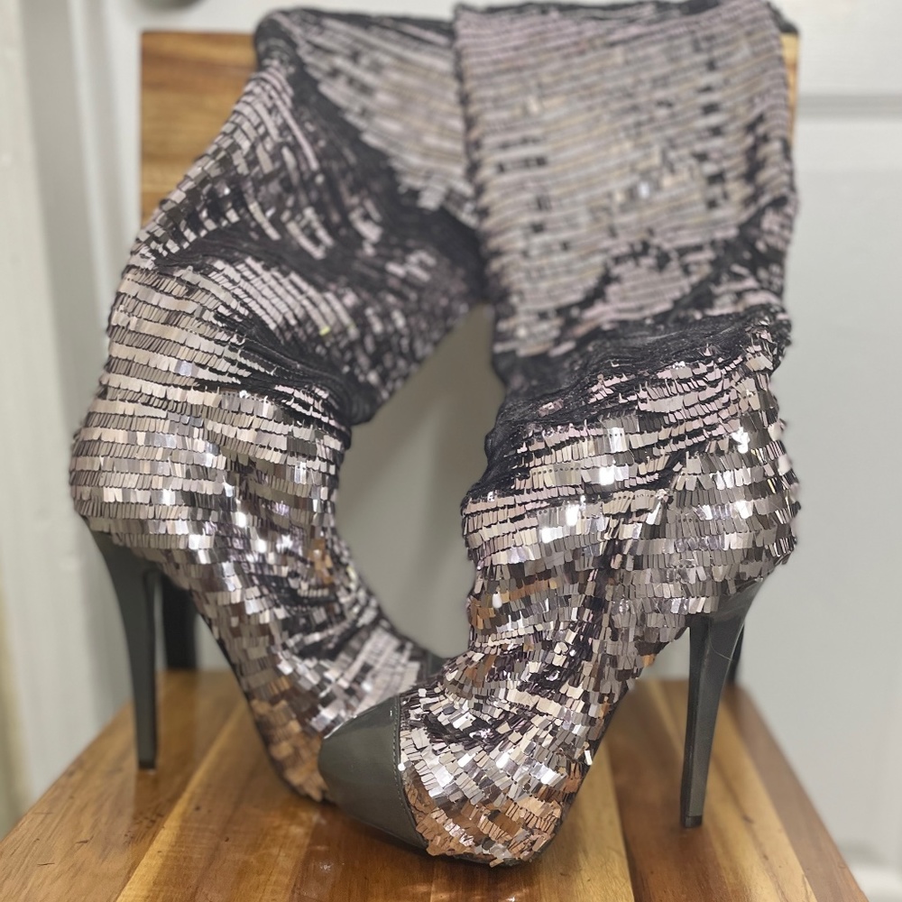 House of Dereon boots